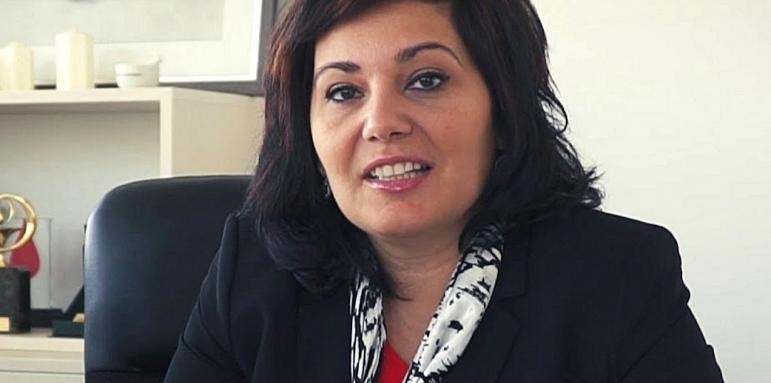 Министър Сербезова: Твърдо съм против задължителната ваксинация